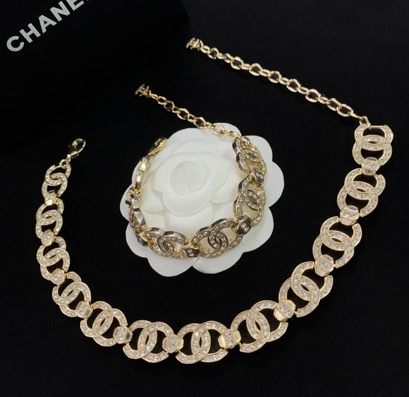 The Aurelia Set