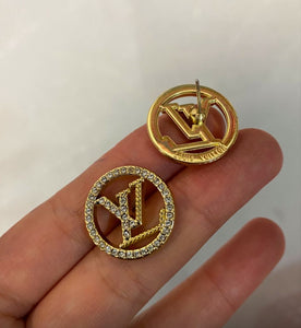 The Crystal Luxe Round Studs