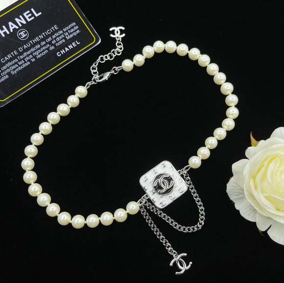 The Vivienne Choker