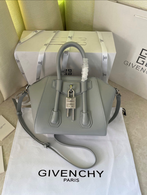 Give Bag