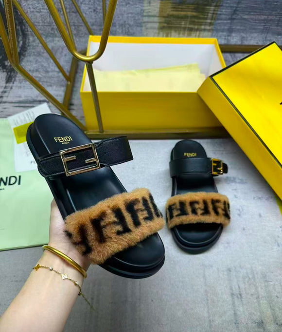 The Roma Luxe Slide