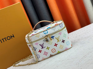 LL makeup Bag (white)