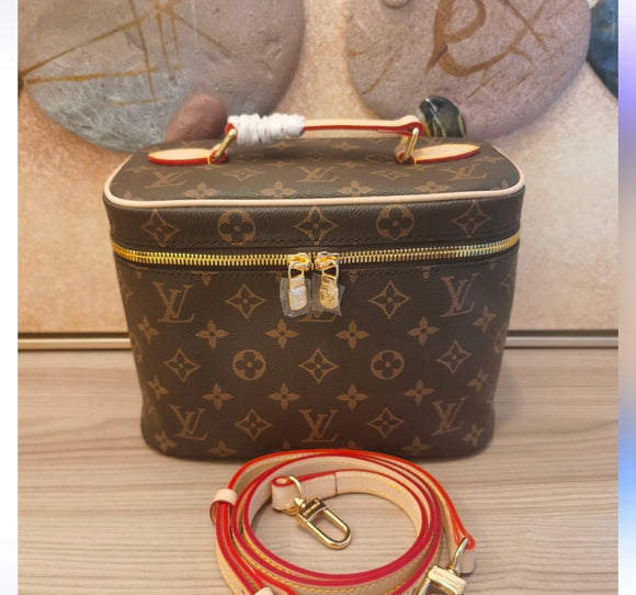 Extra large LL makeup Bag (Brown)